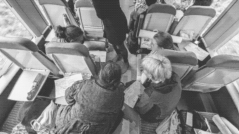 Une partie des contributeurs et contributrices de la lecture de paysage, dans le TER vers Saint-Claude.